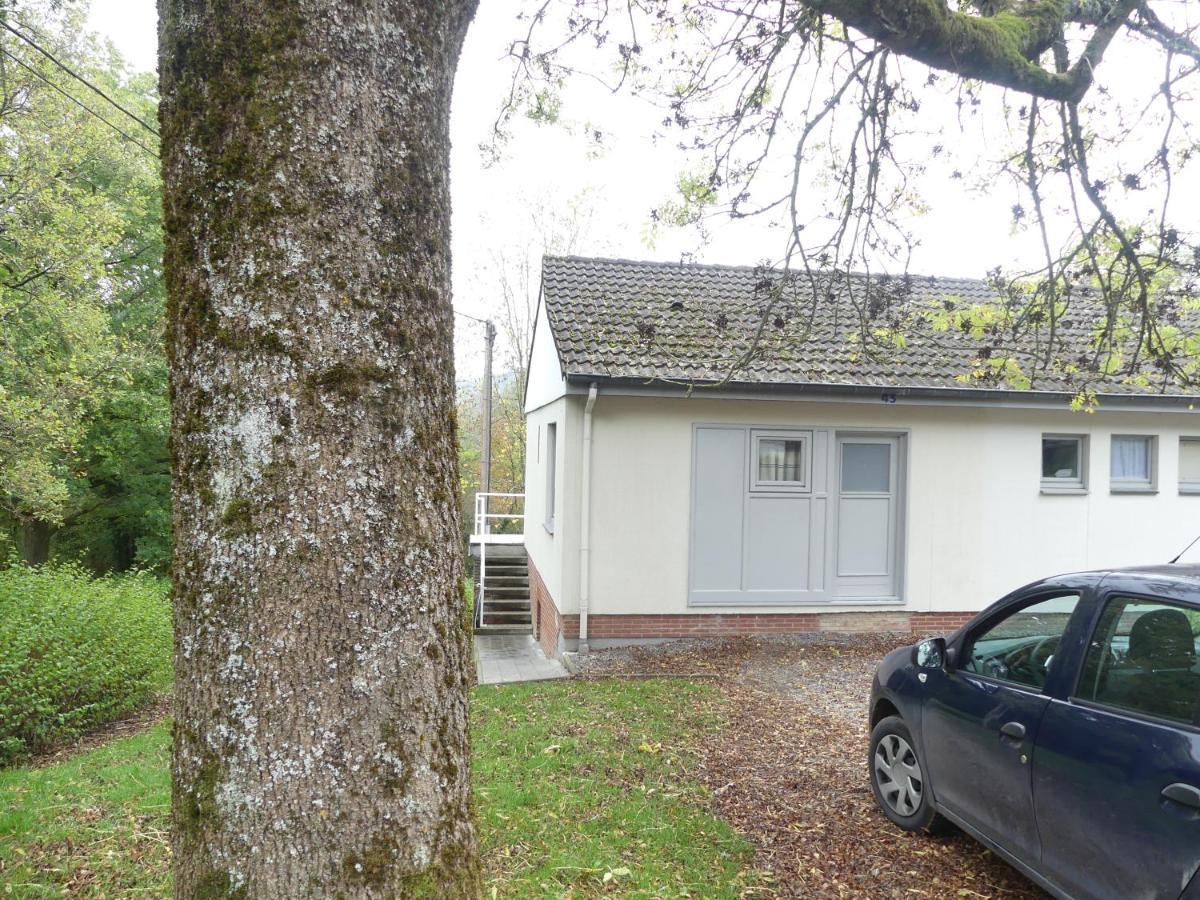 Villa Au Repaire Des Ecureuils Waulsort Exterior foto